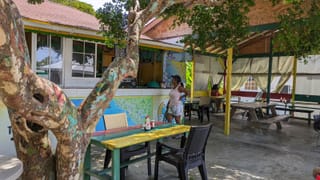 Smurf's cafe
