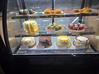 Yawd Sweetness Cafe'