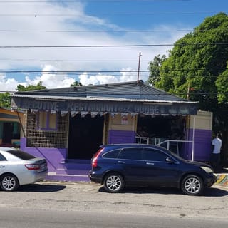 Nadia's & Chantal's Bar