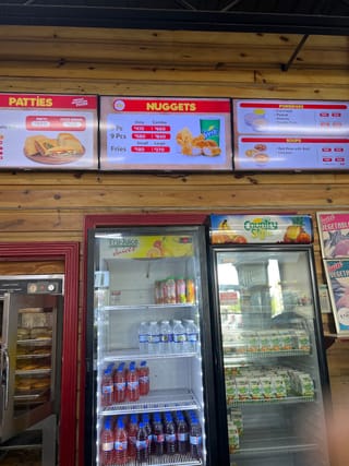 Juici Patties 8 Rivers Plaza