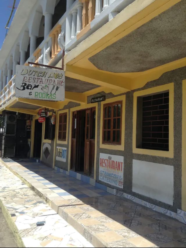 Dutch Pot JA Bar, Restaurant and Rooms