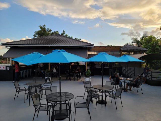 Pon Top | Seafood Grill & Bar