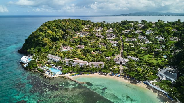 Round Hill Hotel and Villas